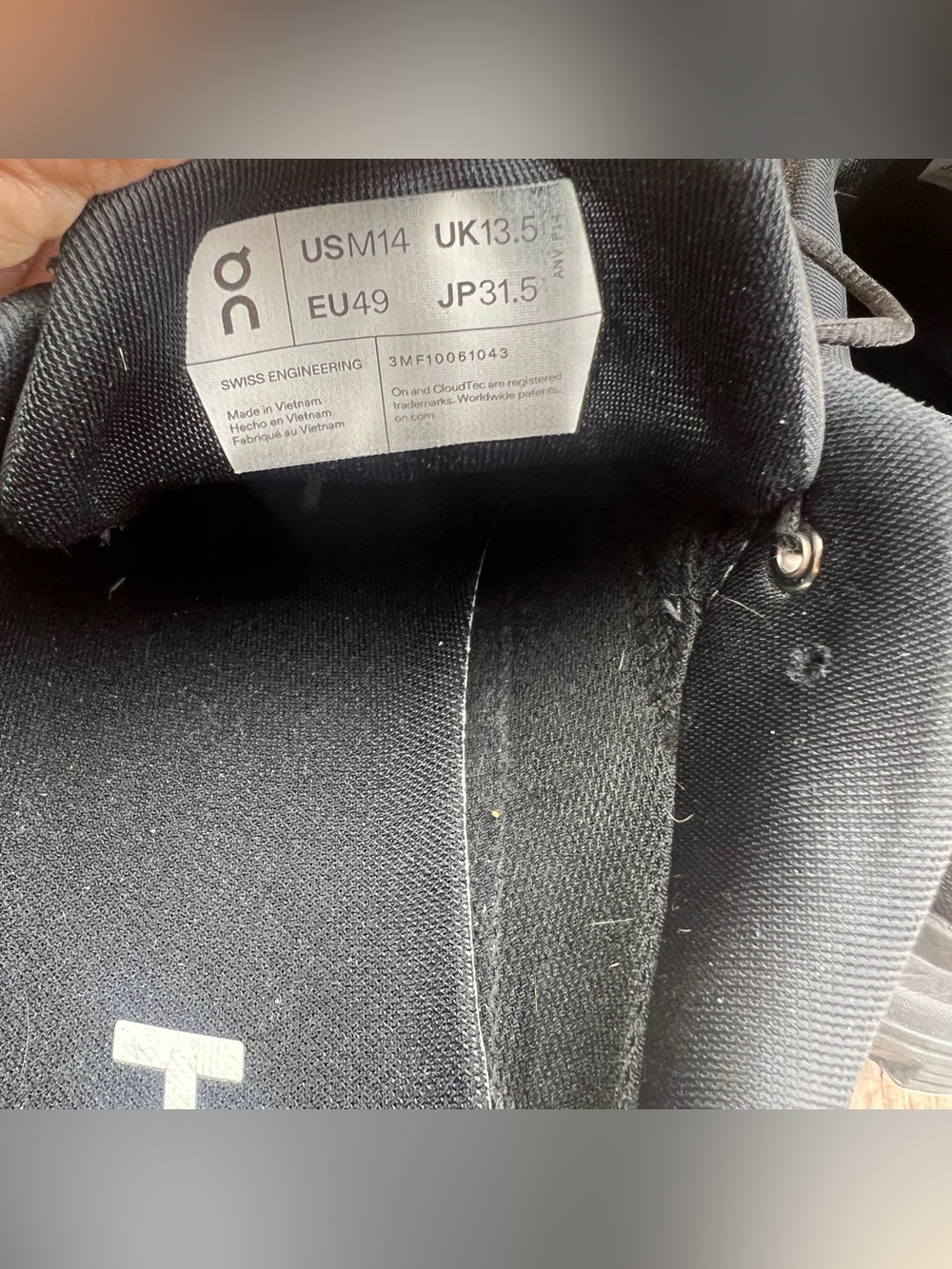 On Cloud 6 Waterproof Running Shoes Sneakers Black Mens Size 14 Preowned - Picture 7 of 10